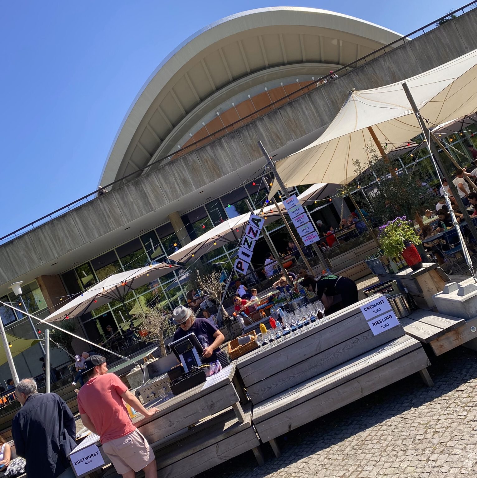 Biergarten – Weltwirtschaft Restaurant, Biergarten Und Kiosk Der Haus ...